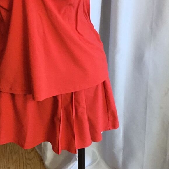 LANDS’ END swim suit with skirt type bottom - Picture 3 of 12